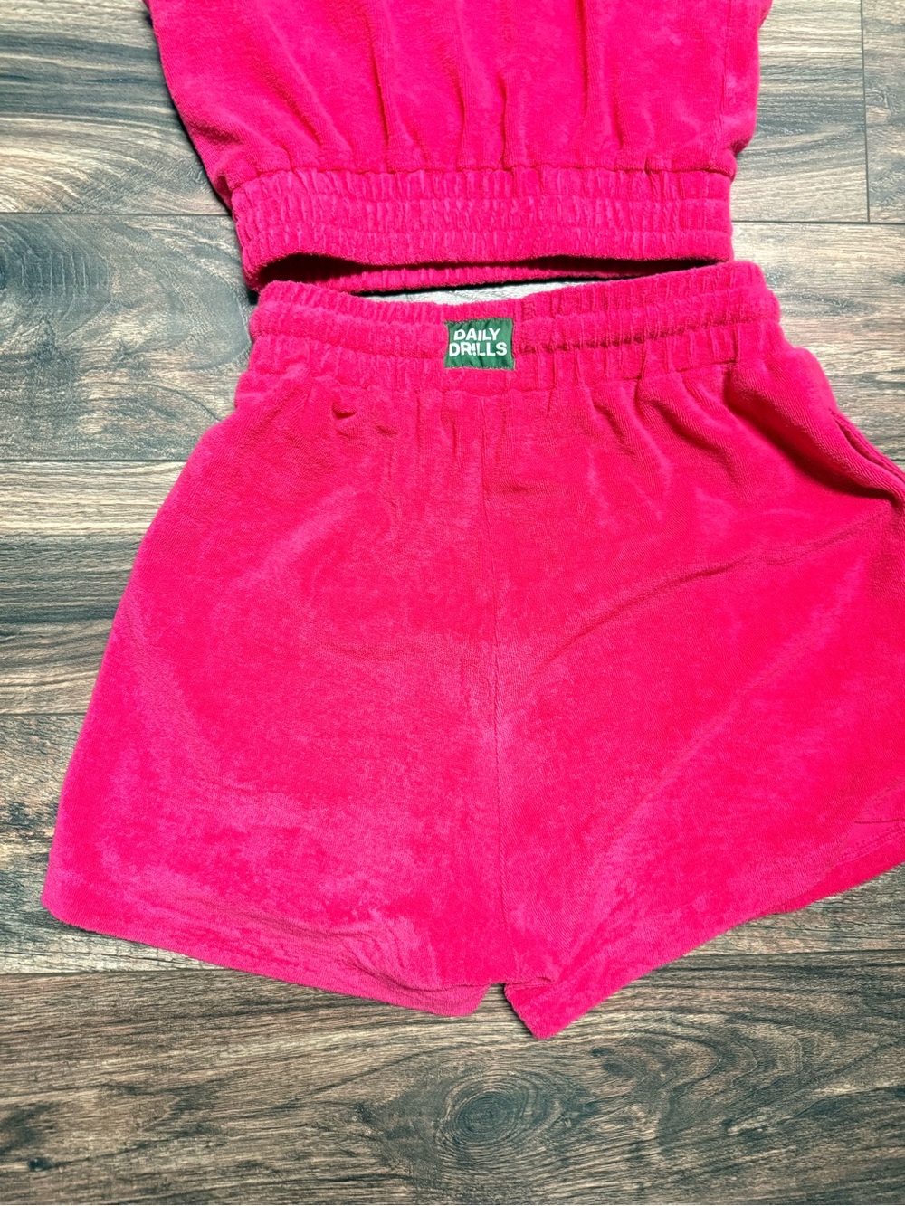 SET - Daily Drills Women's Hot Pink Terry Shorts and tank set Xs/small